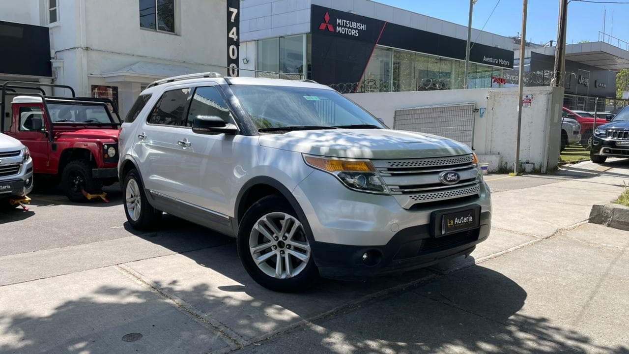 Ford  EXPLORER  - vista 2