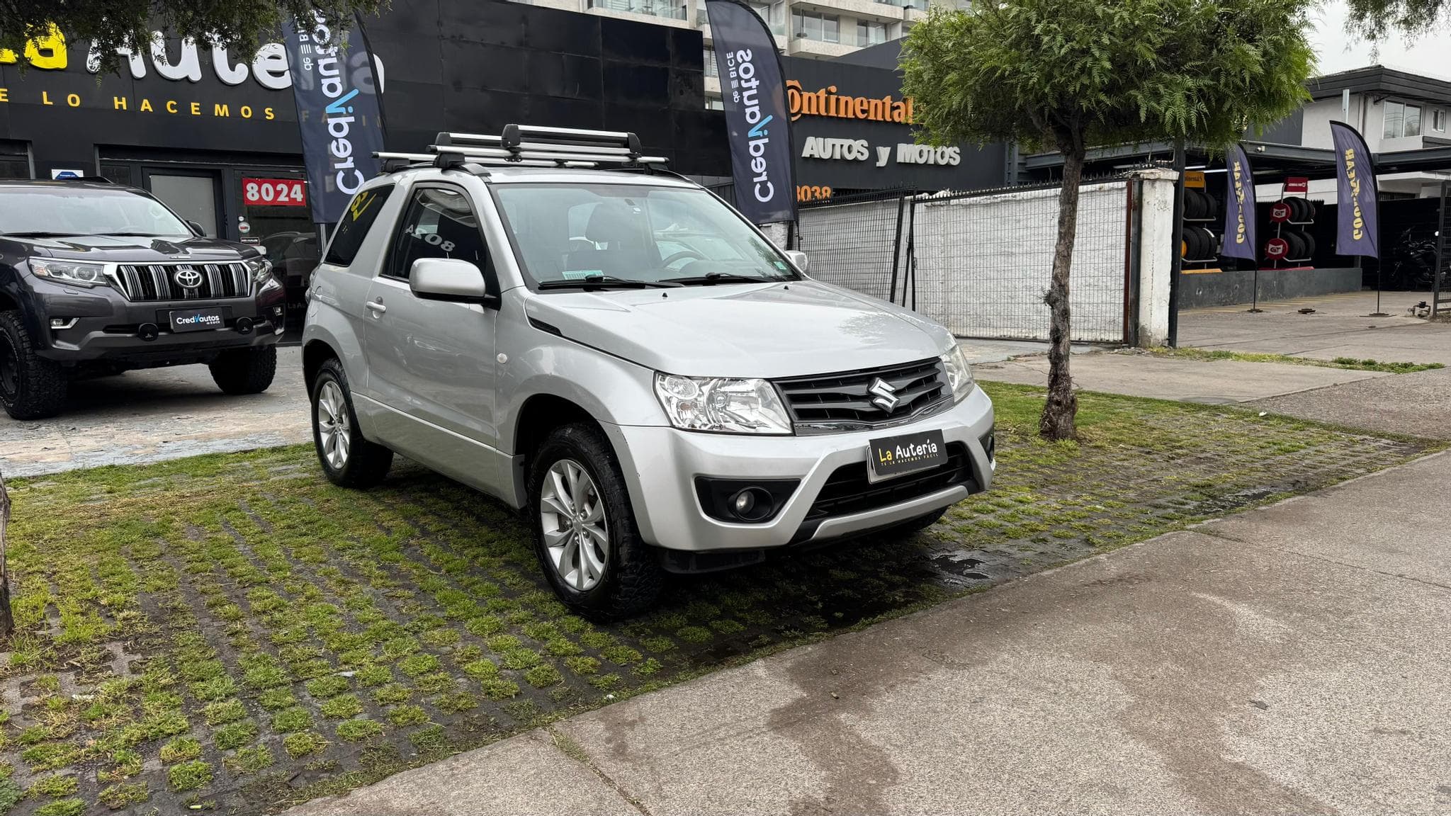 Suzuki Grand Vitara  - vista 2