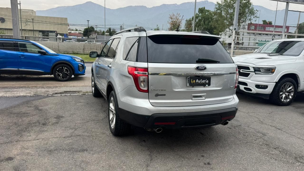 Ford Explorer  - vista 4
