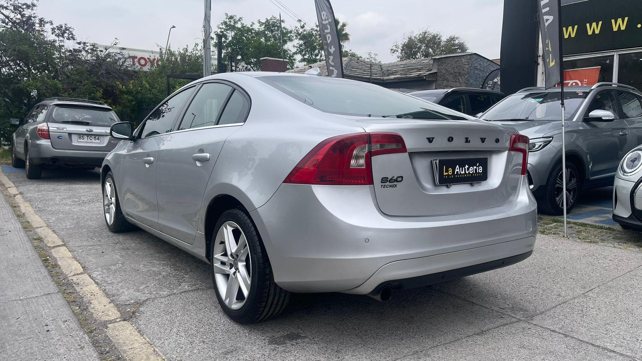 Volvo S60 - vista 3
