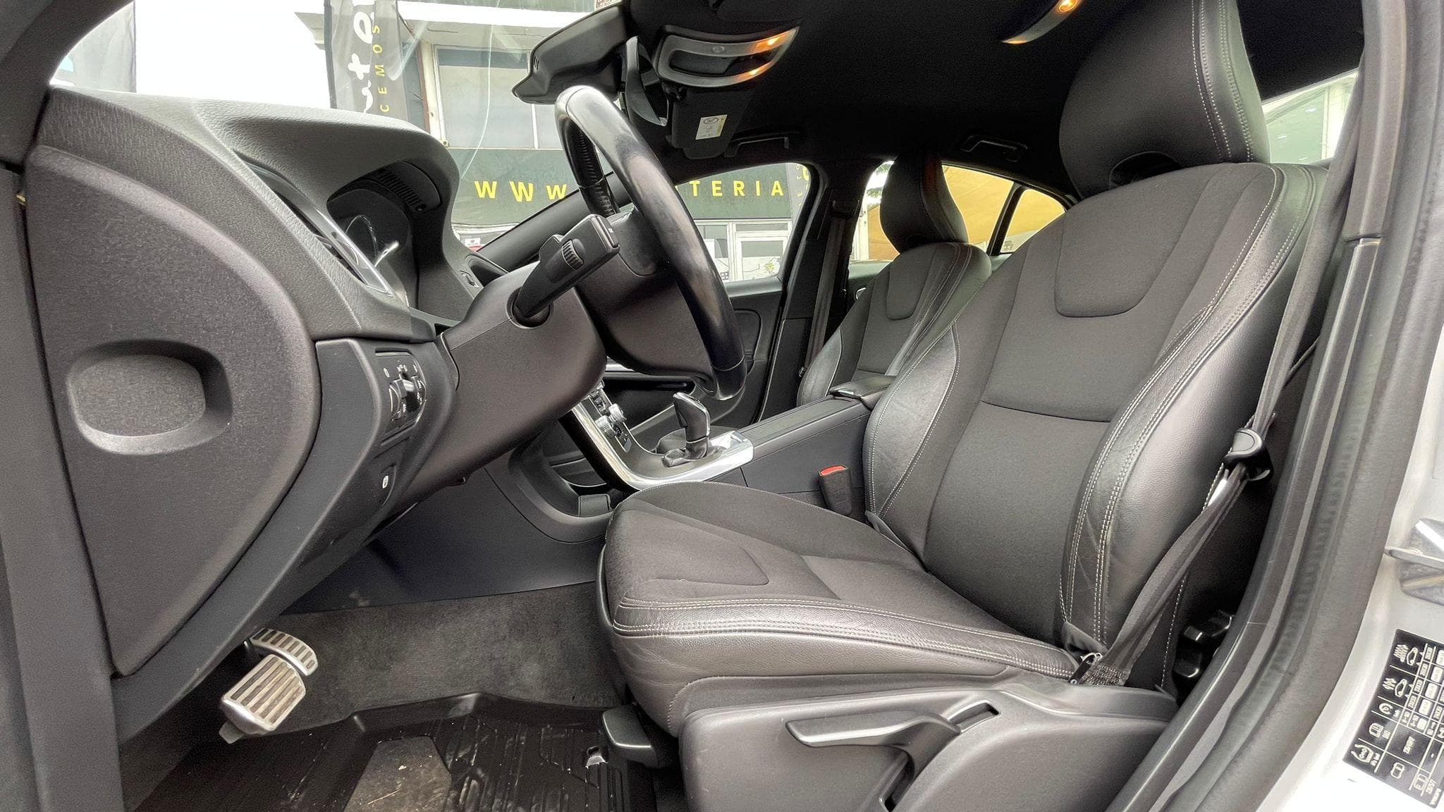 Volvo S60 - vista 5